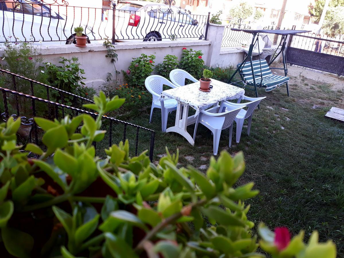 Cerit Pansiyon İmroz Esterno foto